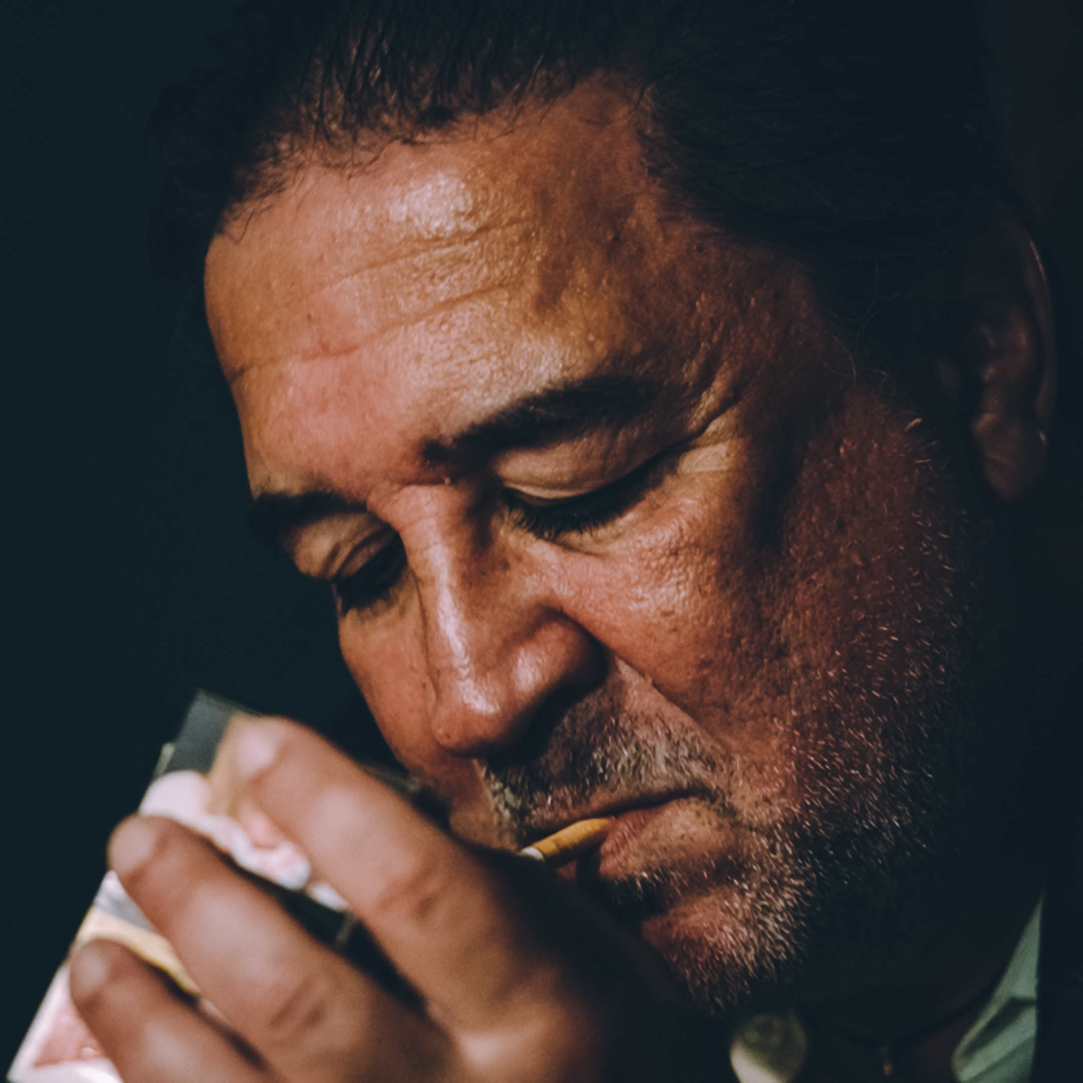 different types of chewing tobacco Chewing tobacco leads to serious oral health issues